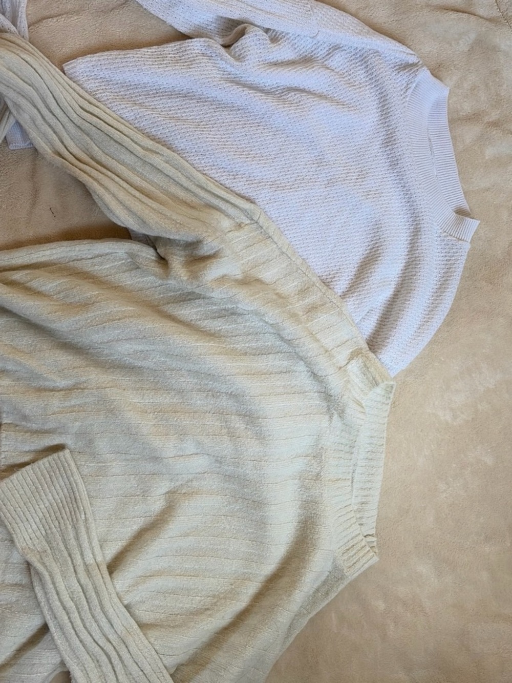 American Eagle Outfitters Cream & White Crewneck Sweaters